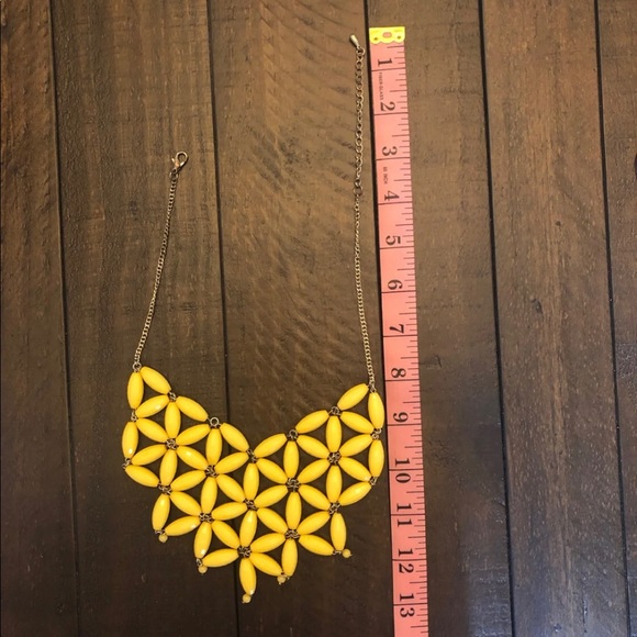 Yellow necklace - Picture 8 of 8